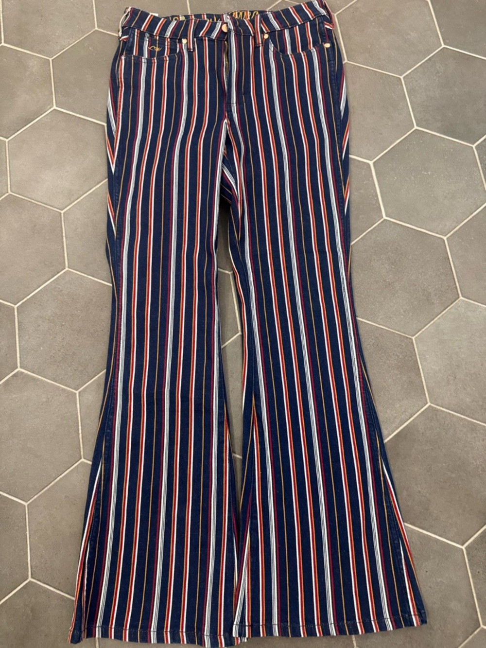 Lainey Wilson Wrangler Navy, Red, White Striped Jeans